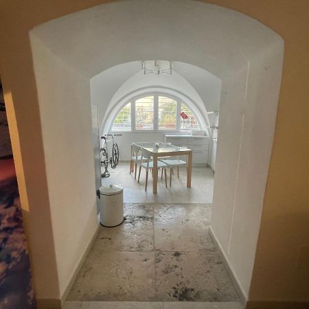 Apartamento Loft “Cinema Galleria” Bari Exterior foto