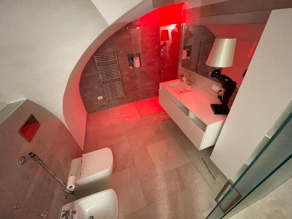 Apartamento Loft “Cinema Galleria” Bari Exterior foto